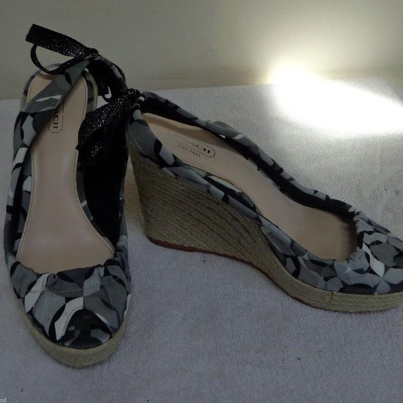 COACH MARITZA BLACK/WHITE WEDGES SANDALS SZ 8.5B - Picture 3 of 11
